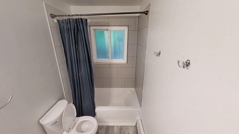 1112 Fountain St #B - Photo 5 of 11