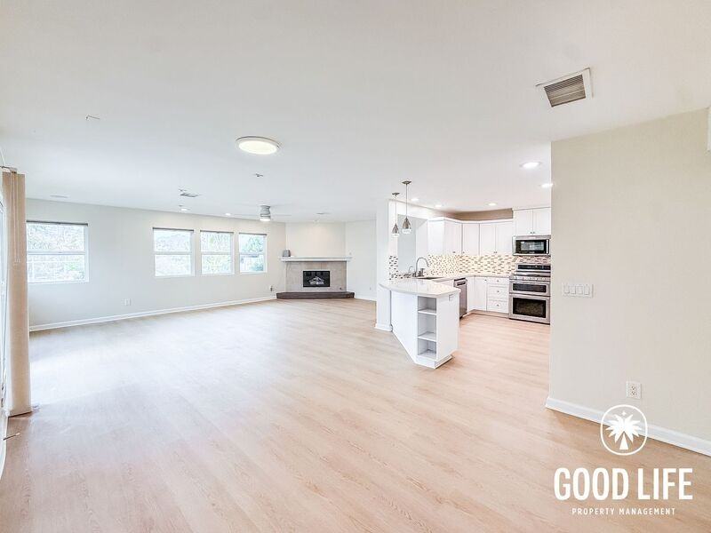 14825 Morningside Dr - Photo 4 of 38