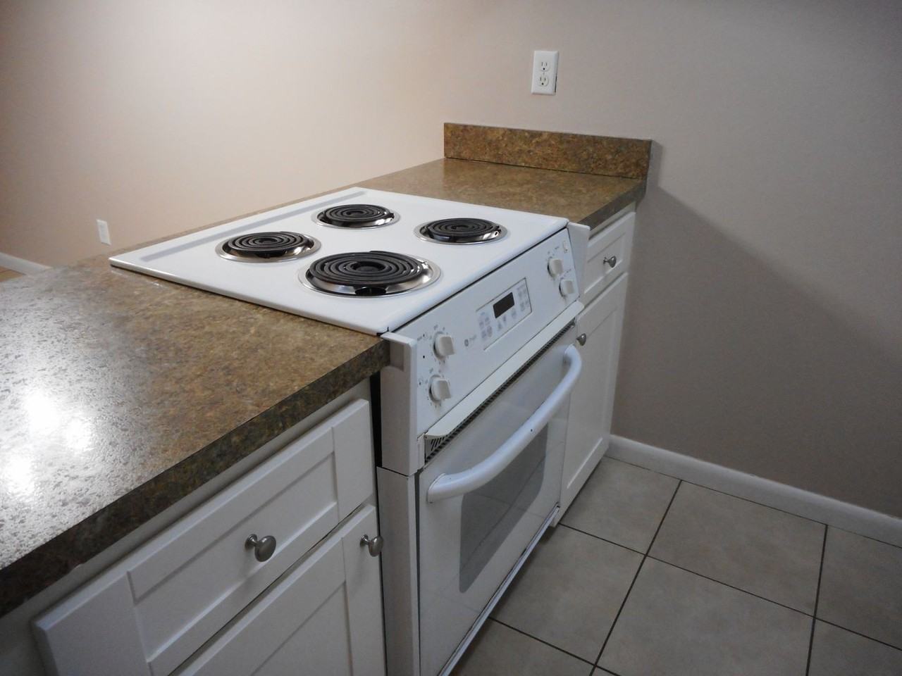 661 Ne 26th Ct #C - Photo 3 of 7
