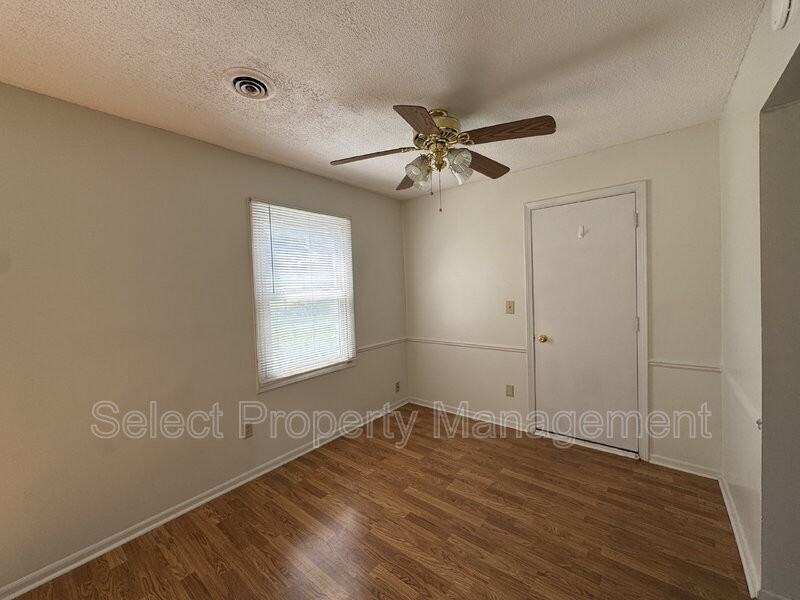4926 Vermont Ln - Photo 5 of 16