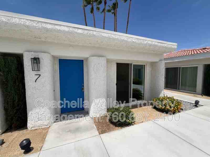 73525 Shadow Mountain Dr #7 - Photo 3 of 18