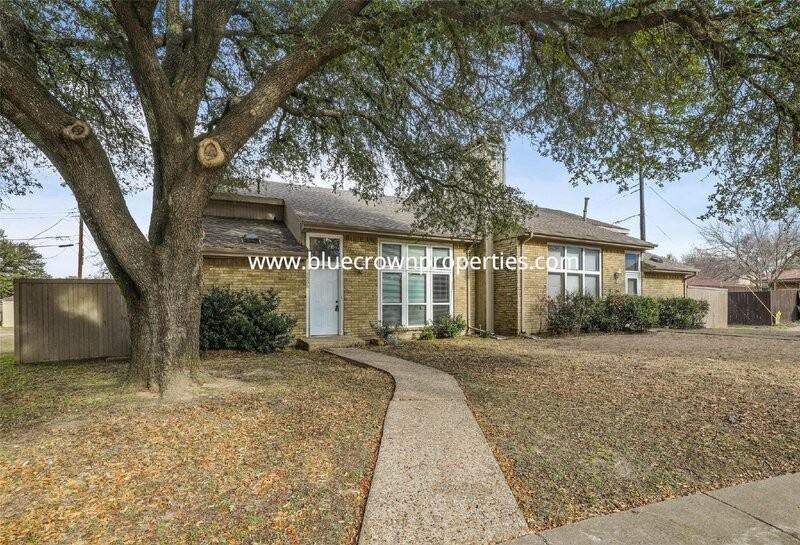 1806 Bristol Cv - Photo 2 of 21