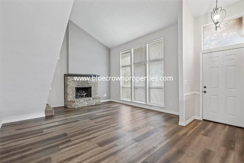 1806 Bristol Cv - Photo 4 of 21