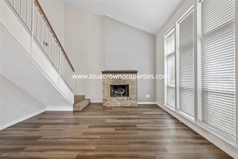1806 Bristol Cv - Photo 5 of 21