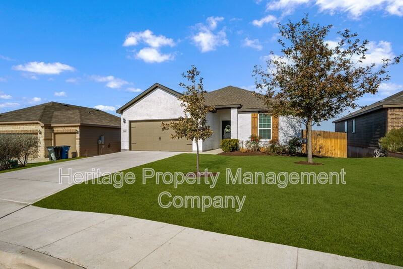610 Ridgehorn Dr - Photo 3 of 30