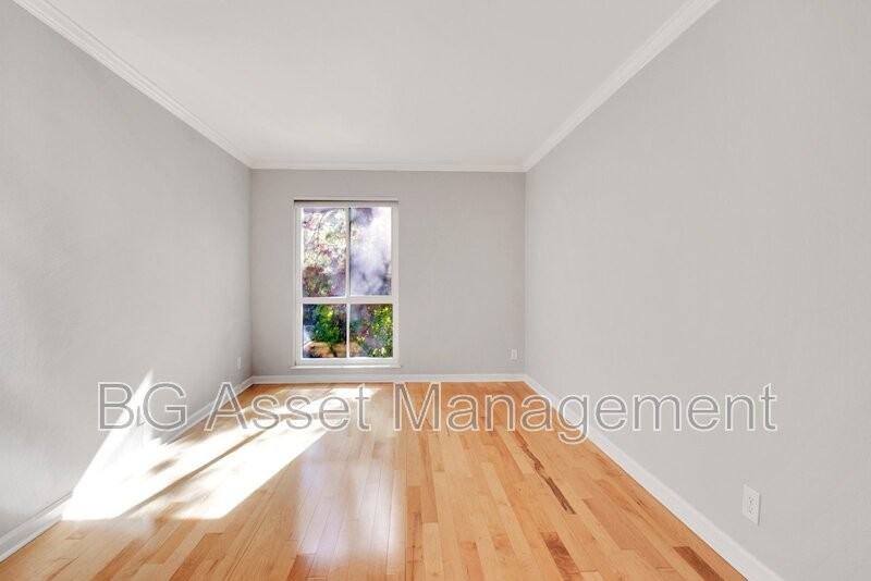 625 El Dorado Ave #625-102 - Photo 7 of 12
