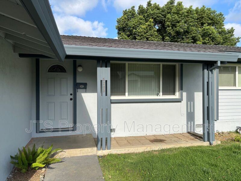 5205 Valonia St - Photo 4 of 16