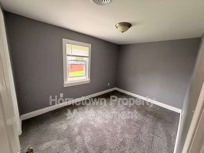 71 Main St #1stREAR - Photo 4 of 8