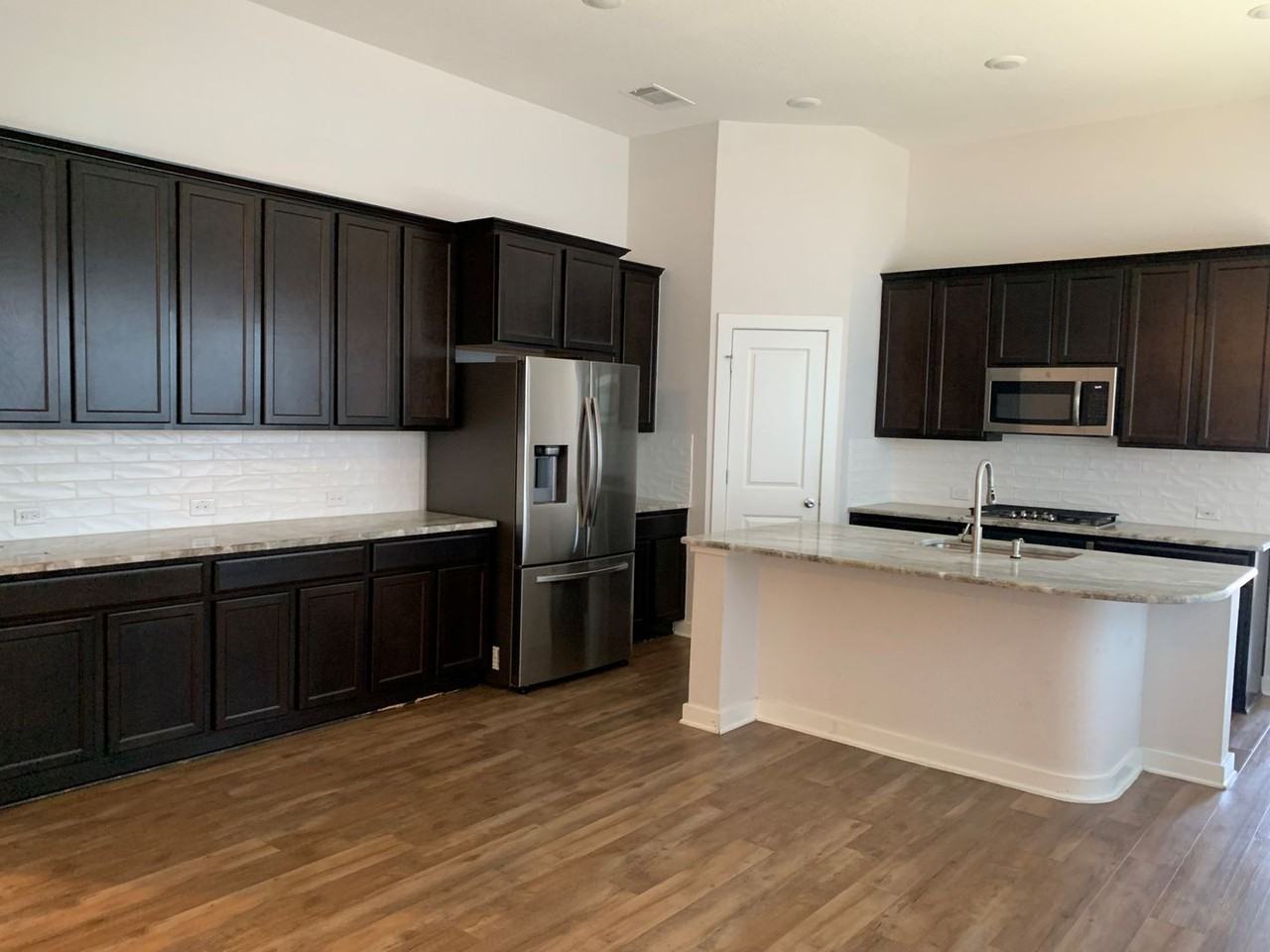 231 Spinnaker Loop - Photo 4 of 7