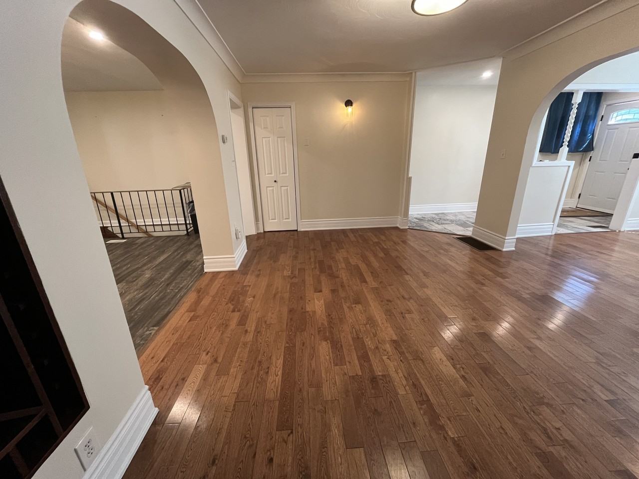 236 Sydenham St - Photo 5 of 30