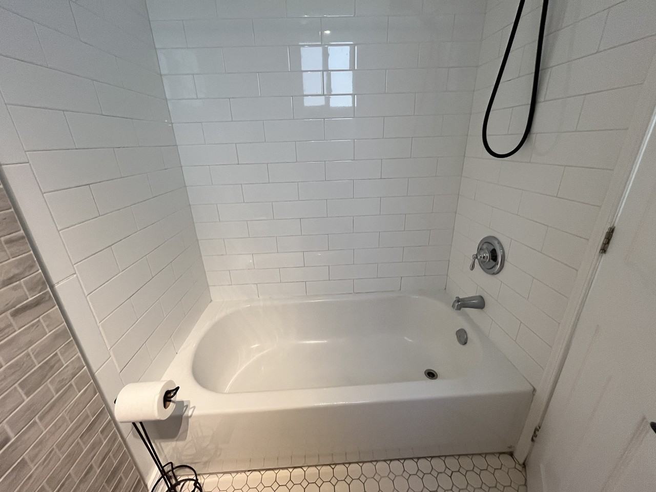 236 Sydenham St - Photo 6 of 30