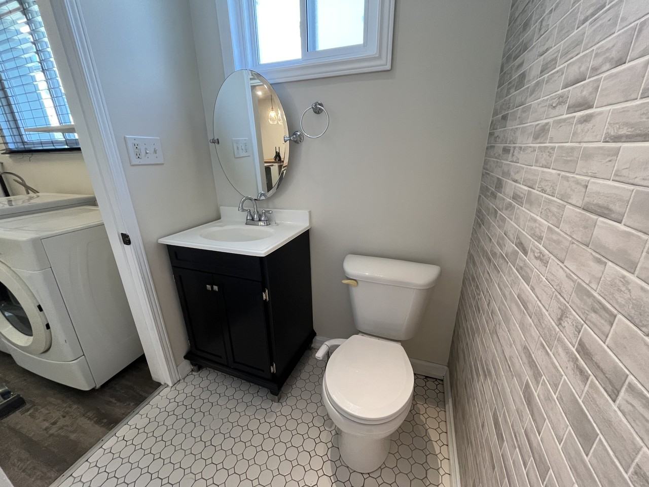 236 Sydenham St - Photo 7 of 30