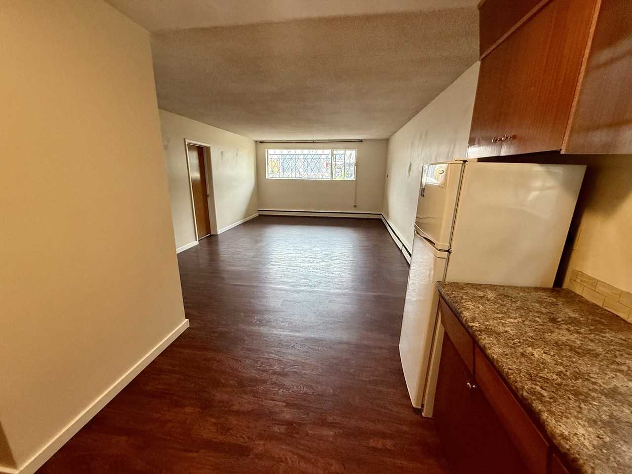 11610 124 St Nw - Photo 4 of 27