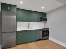 450 Markham St - Photo 1 of 1