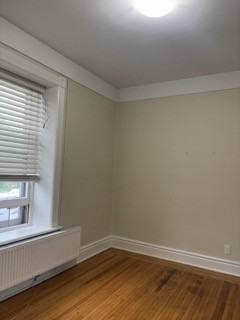 214 Woolwich St - Photo 4 of 47