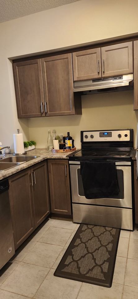 630 Sauve St - Photo 6 of 10