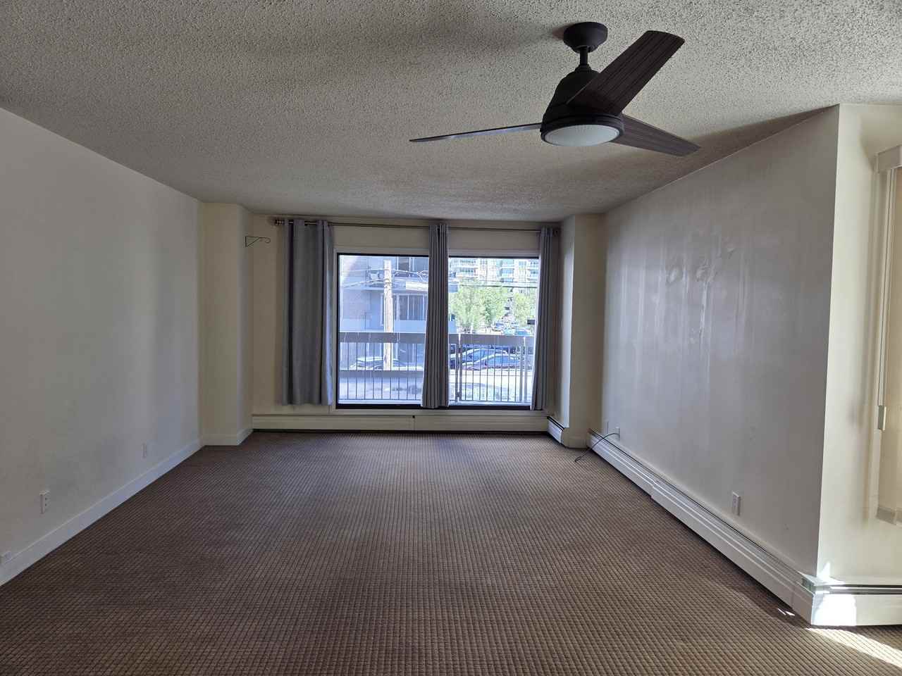 540 14 Ave Sw - Photo 3 of 7