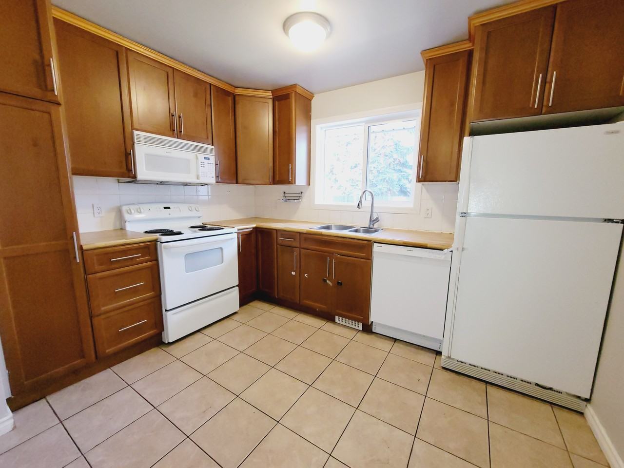 20 Woodvale Villge Nw - Photo 4 of 16