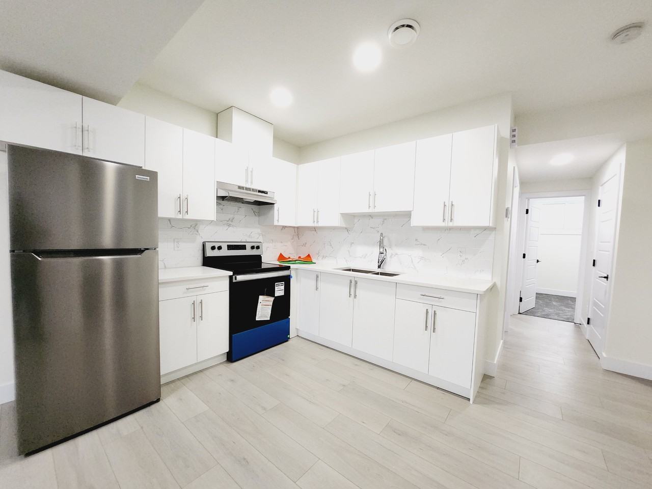 22425 83a Ave Nw - Photo 2 of 8