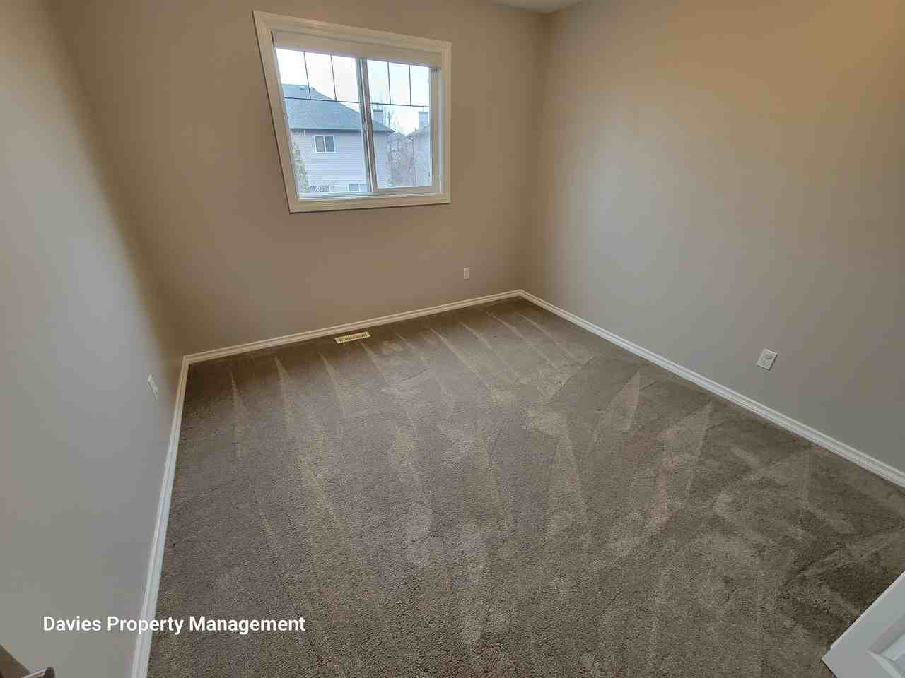 735 85 Street Southwest 21 ed - Photo 7 of 15