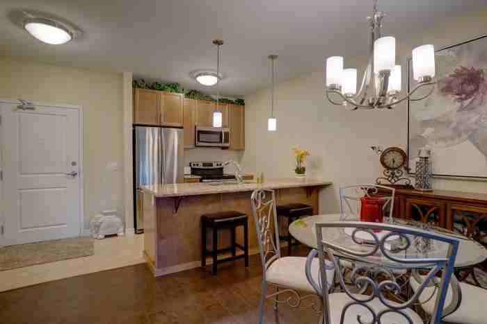 740 Augusta Dr - Photo 2 of 15
