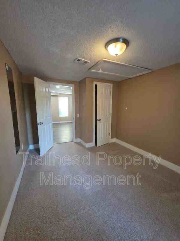 507 3rd St - Photo 7 of 12