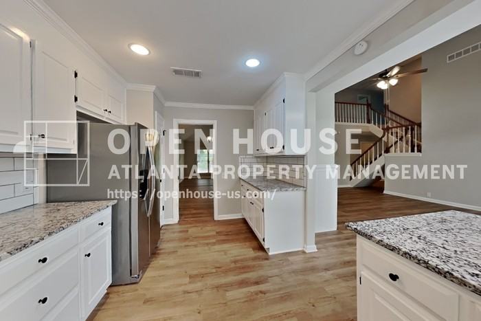 1947 Hunters Bend Ct - Photo 6 of 21