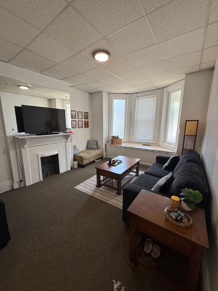 3449 Ward St - Photo 2 of 11