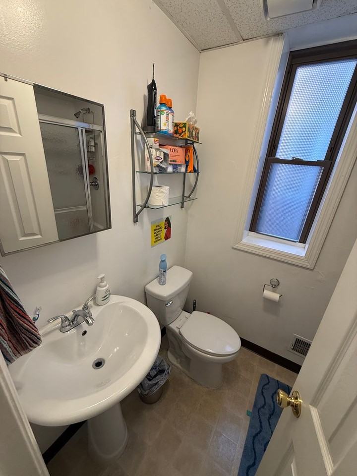 3449 Ward St - Photo 5 of 11