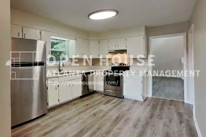 3013 Alberta Dr - Photo 6 of 24