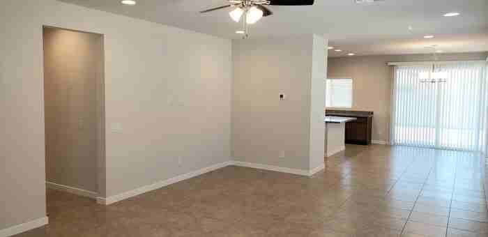1367 E Avenida Isabela - Photo 4 of 32
