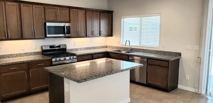 1367 E Avenida Isabela - Photo 6 of 32
