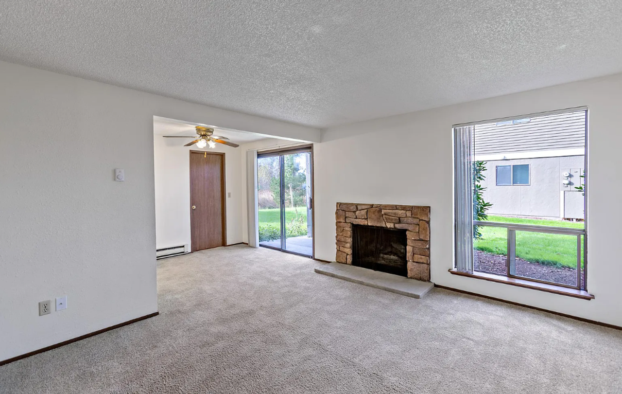 146 Leo Pl #C - Photo 3 of 11