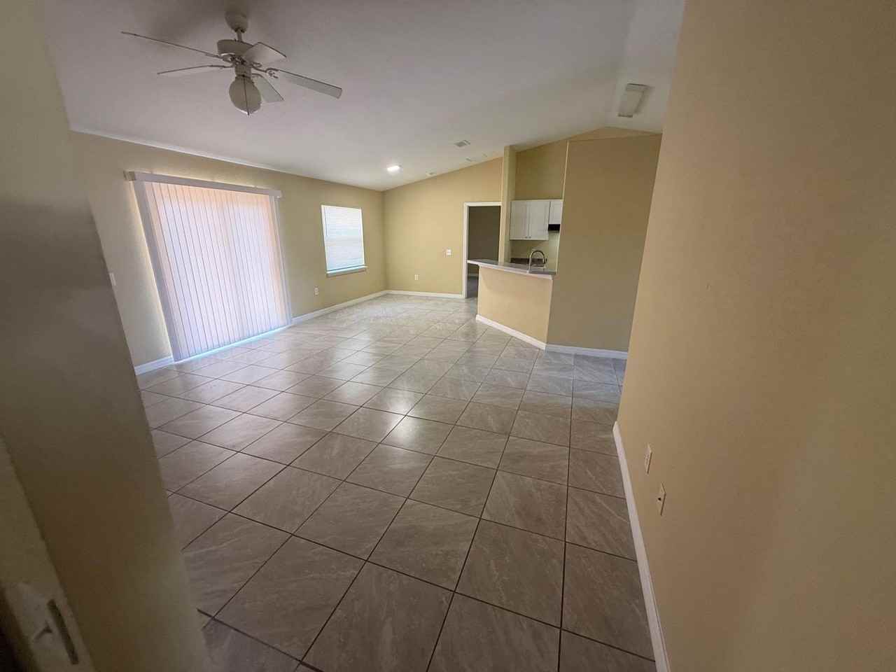 1408 Orlando Pl - Photo 5 of 7