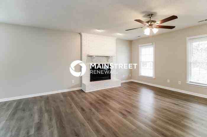 548 Adams Gate Rd - Photo 2 of 18