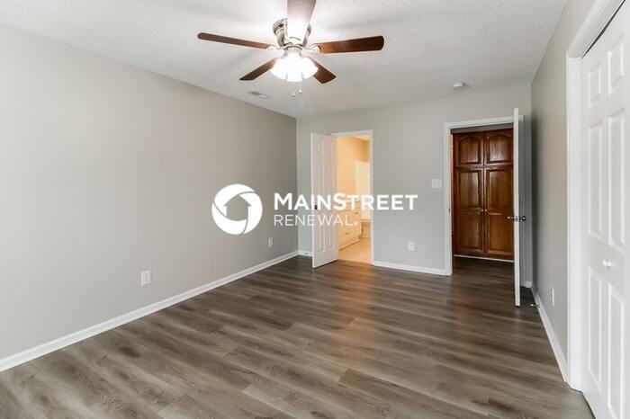 548 Adams Gate Rd - Photo 6 of 18