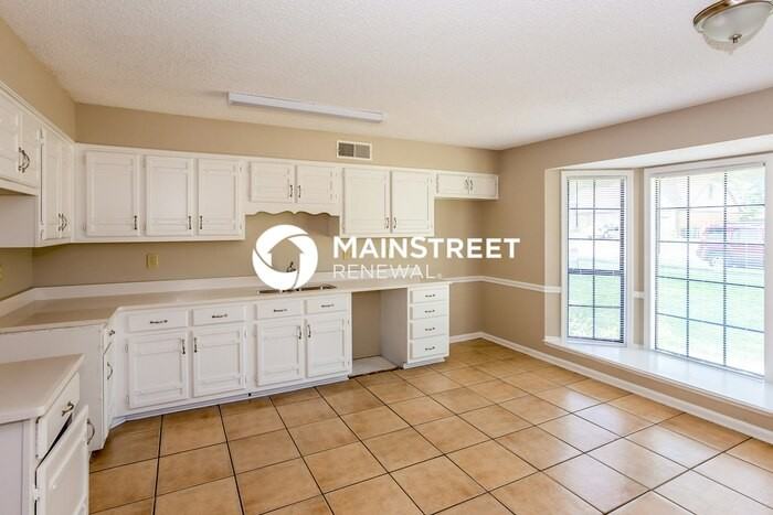6601 Stockport Dr - Photo 6 of 16