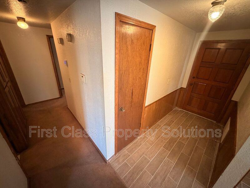 8613 E Parkridge Dr - Photo 5 of 31