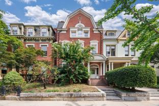 818 W Franklin St - Photo 1 of 1