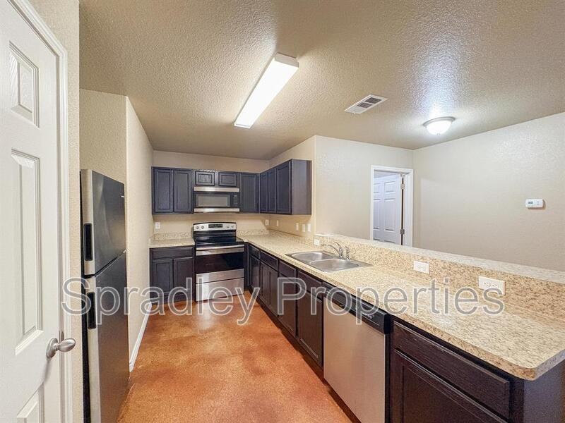 749 Laila Ln - Photo 5 of 13