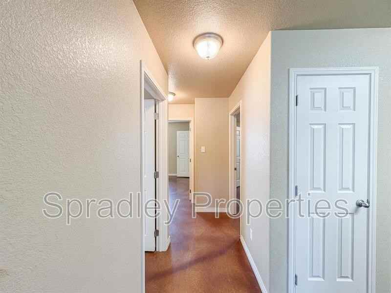 749 Laila Ln - Photo 6 of 13