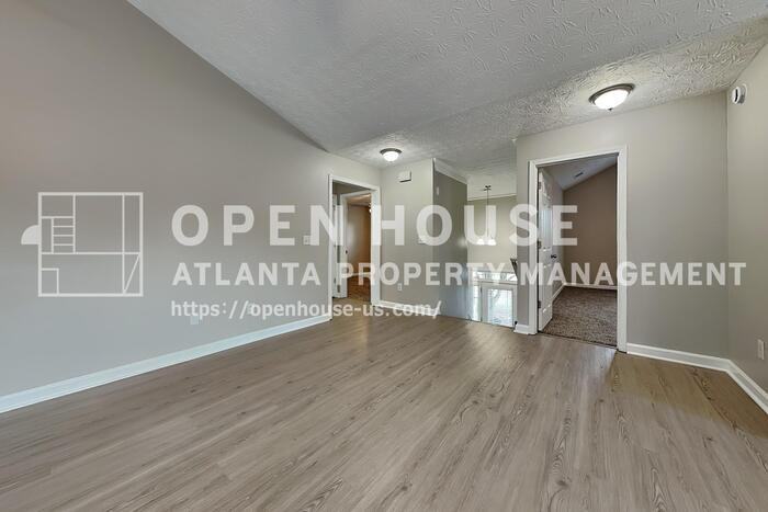 7139 Creeksong Dr - Photo 4 of 25