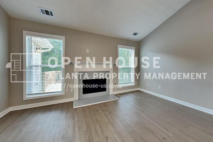 7139 Creeksong Dr - Photo 5 of 25