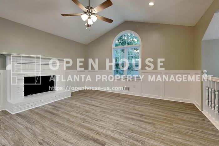 62 Loxley Ct - Photo 4 of 22