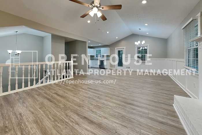 62 Loxley Ct - Photo 5 of 22