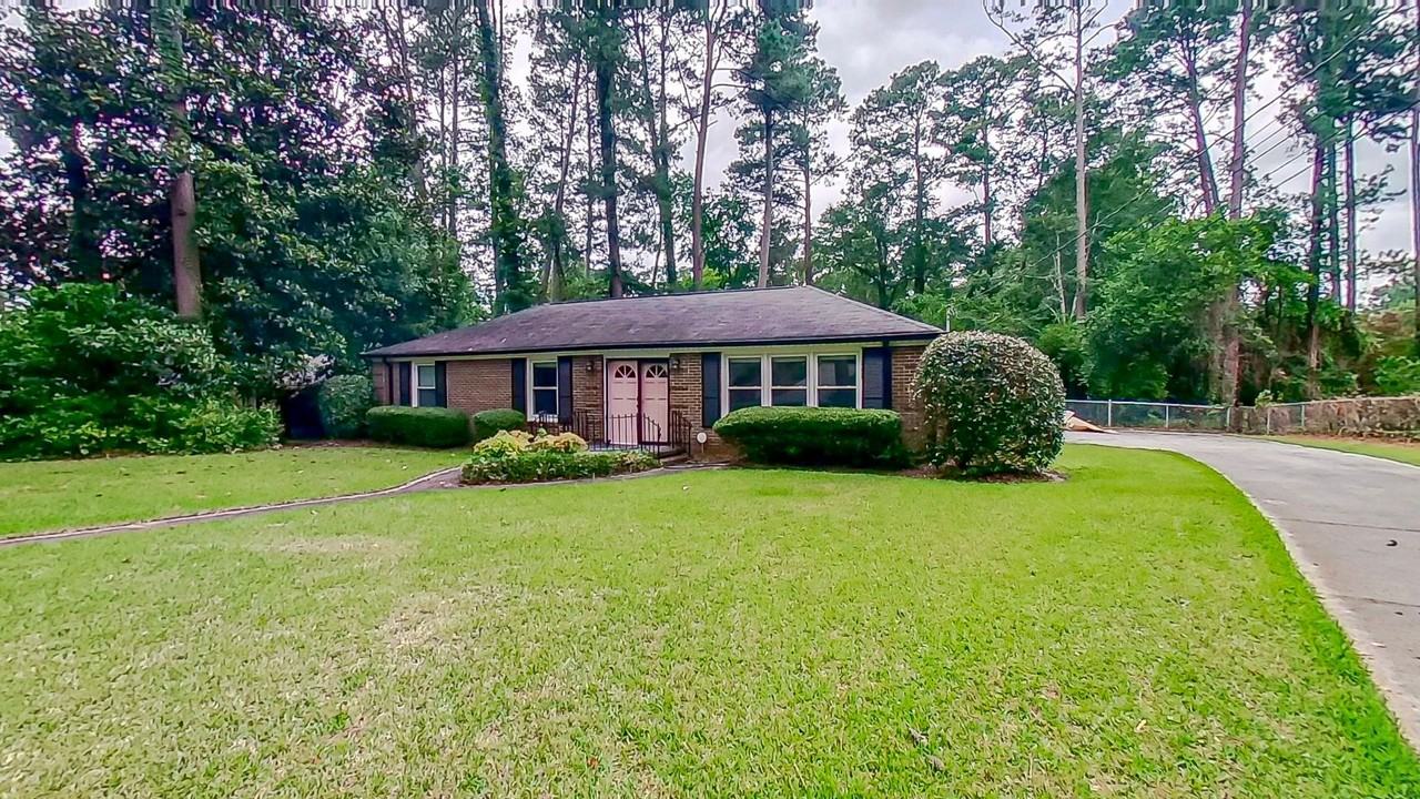 3105 Sussex Rd - Photo 2 of 24