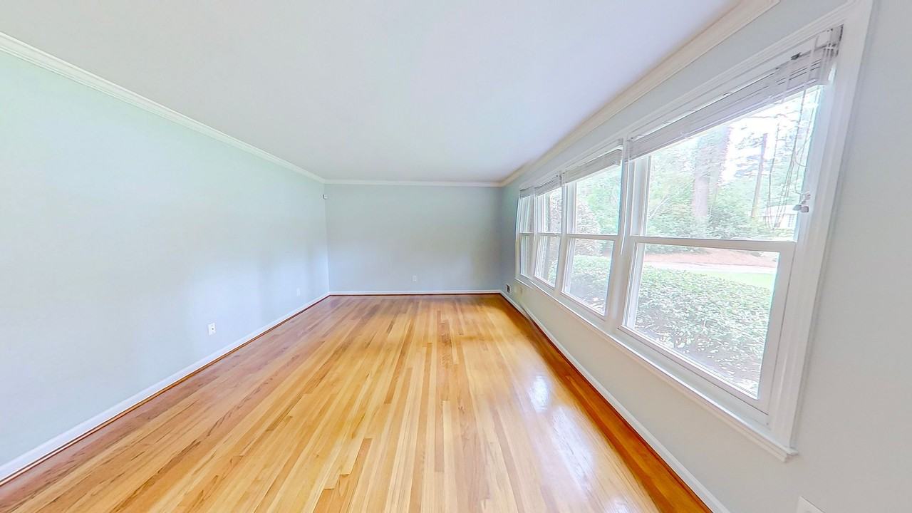 3105 Sussex Rd - Photo 5 of 24