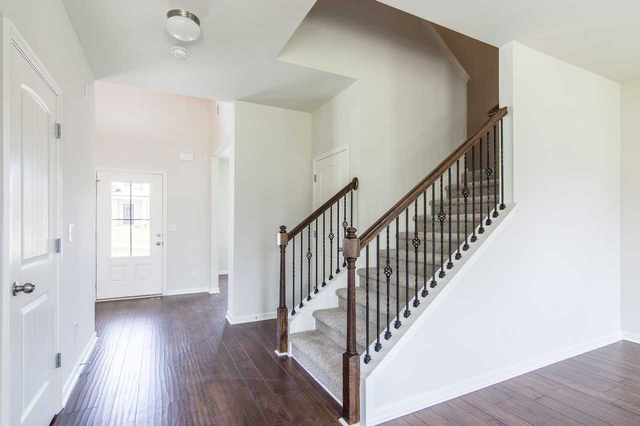 718 Still Hill Ln - Photo 5 of 13