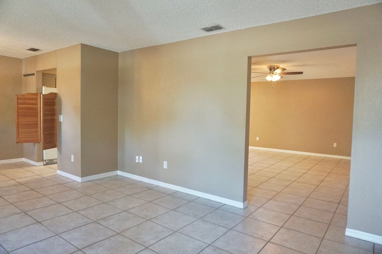 1422 Chamberlain Loop - Photo 2 of 29