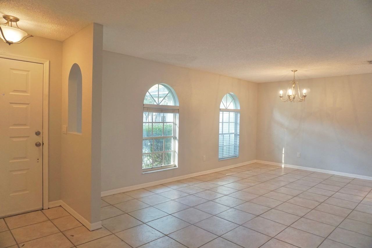 1422 Chamberlain Loop - Photo 3 of 29